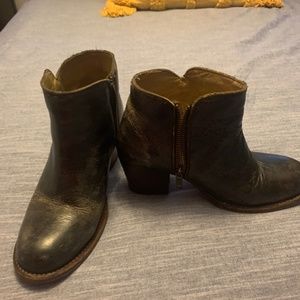 BedStu Fiorentino leather ankle booties black rustic 7.5